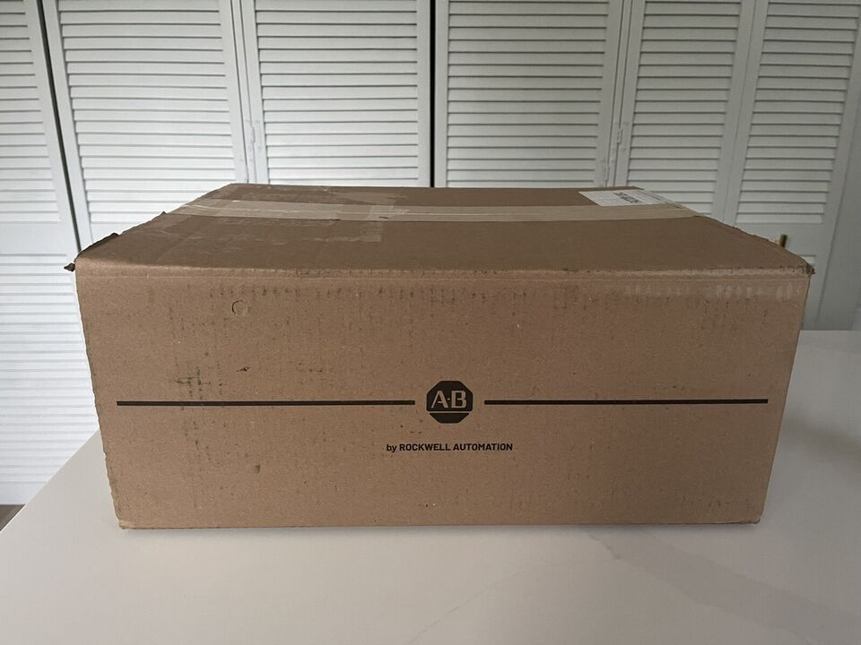 2711P-B10C22D9P-B New Allen-Bradley AB PanelView Plus 7 Graphic Terminal