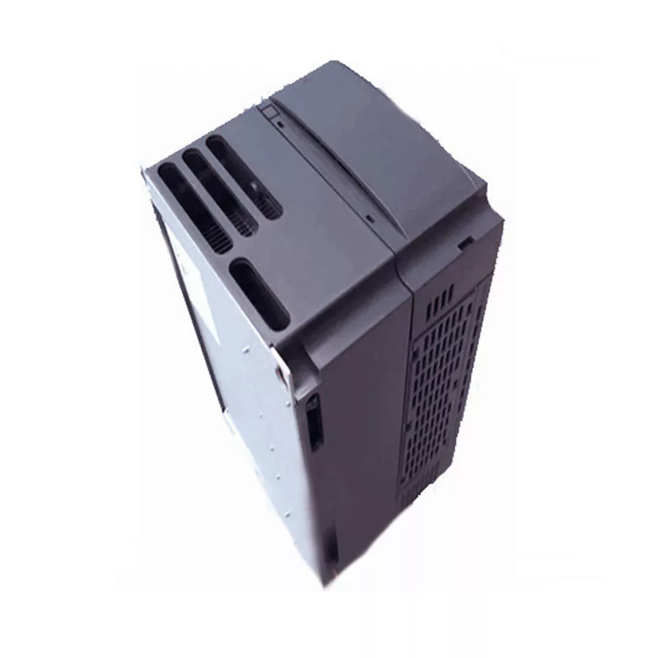 1 PCS NEW Schneider frequency converter ATV71HU55N4Z 5.5kw 380V