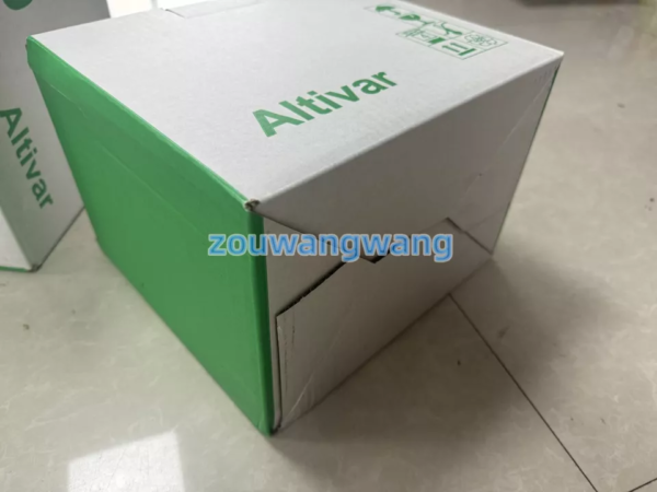 New Schneider ATV320U40N4C 400V 4KW Inverter 1pc In Box Free Shipping