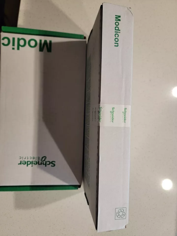 Schneider Electric Mod icon Quantum Input Module 140DAI55300 NIB